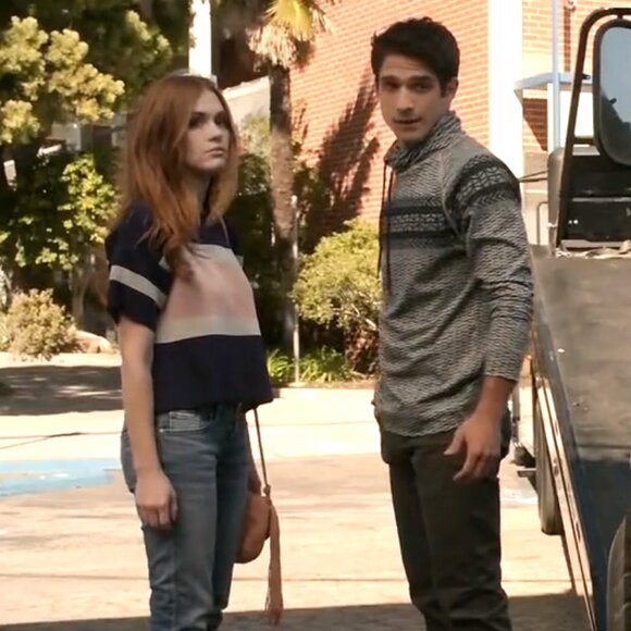 Topshop Navy Striped Boxy Tee ASO Ly­dia Mar­tin Teen Wolf - Picture 11 of 13